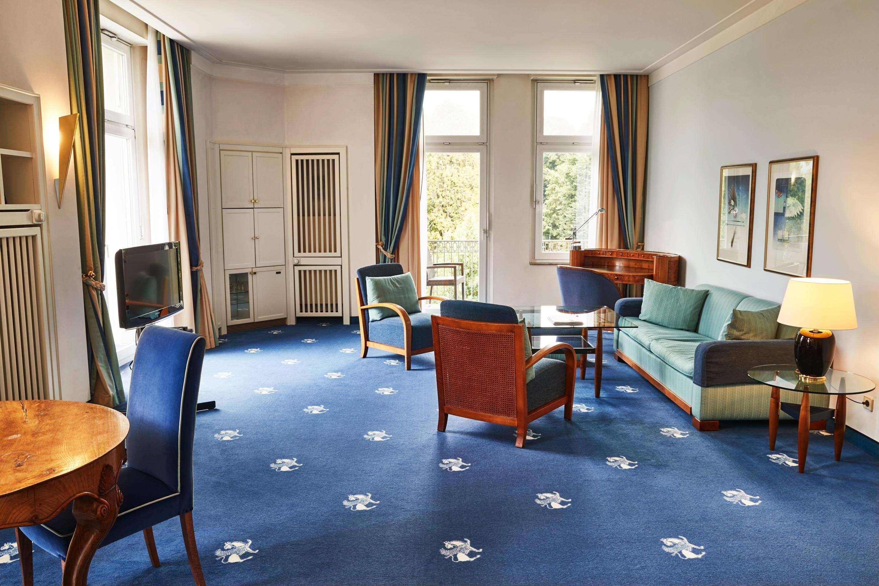 Steigenberger Hotel & Spa Bad Pyrmont Esterno foto A suite at the Hotel de Saxe