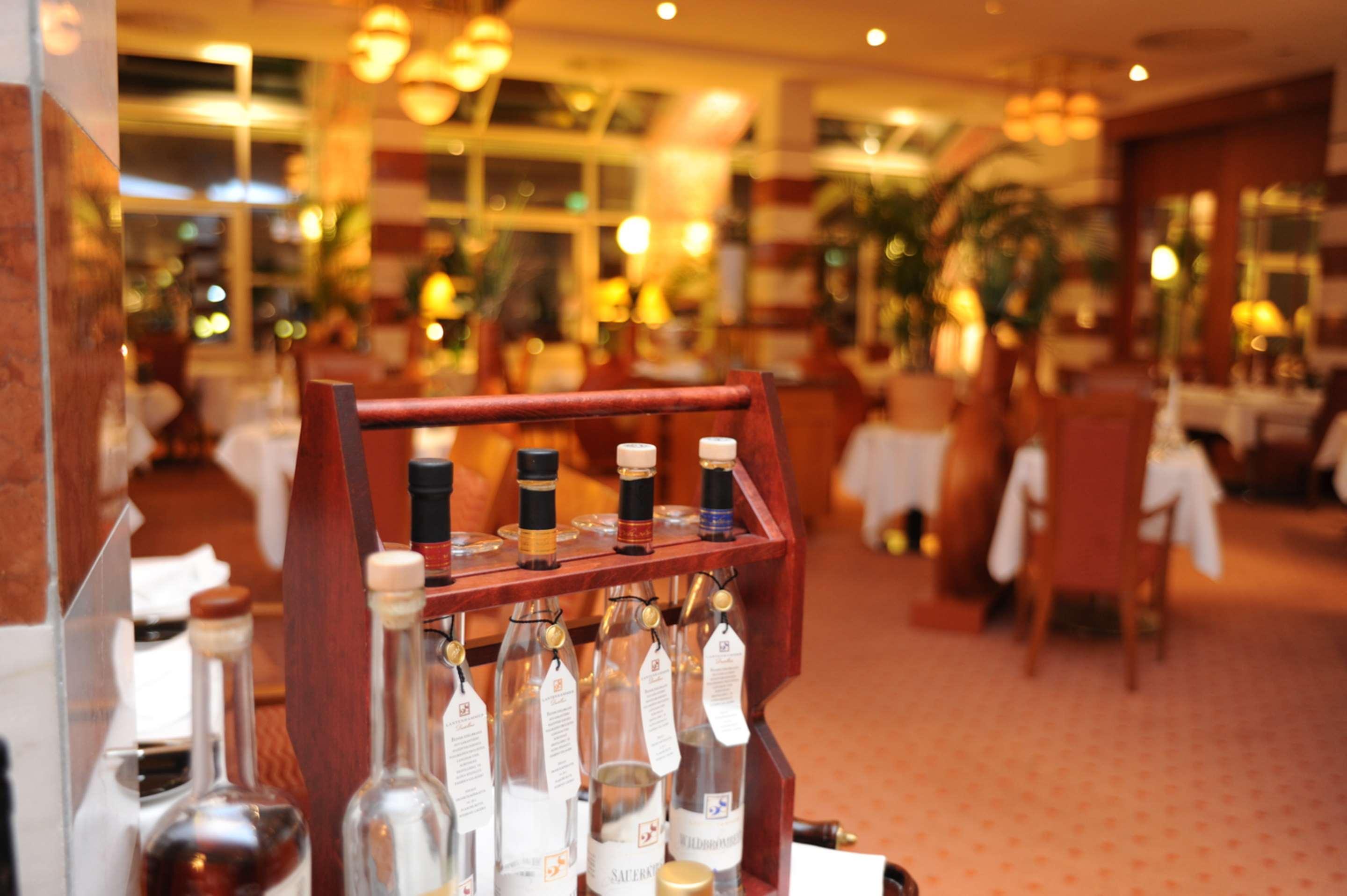Steigenberger Hotel & Spa Bad Pyrmont Esterno foto A wine flight